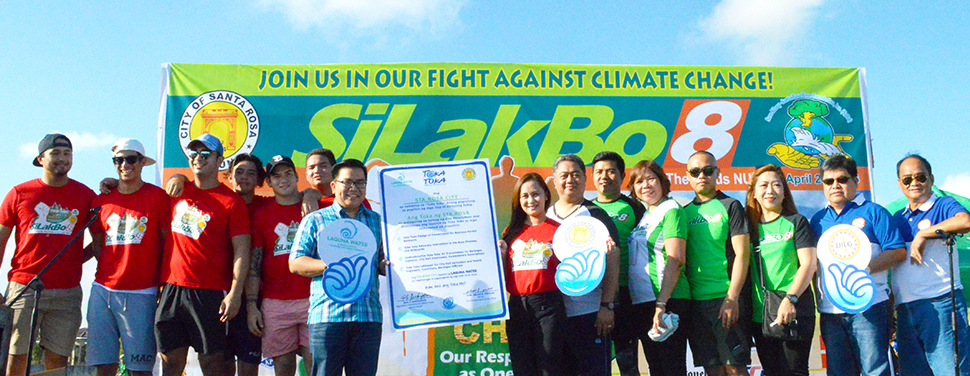 Fight Against Climate Change. Laguna Water’s Regulatory and External Affairs Head Real C. Magtangob (7th from L) and Sta. Rosa City Mayor Arlene B. Arcillas (8th from L) signed the Toka-Toka’s Pledge of Commitment for the Environment.